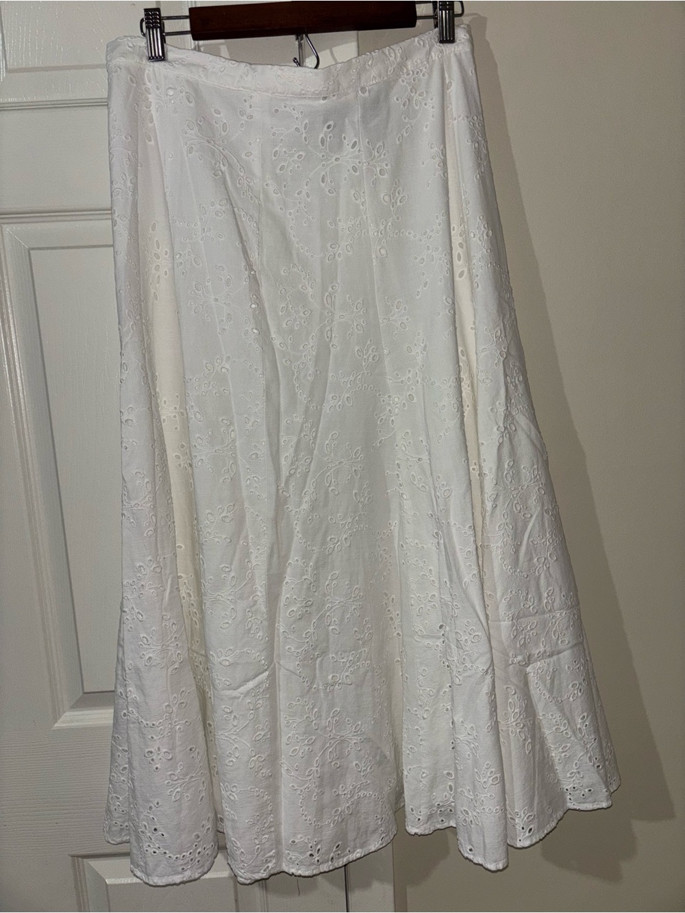 Zara White Eyelet Maxi Skirt - Picture 4 of 5